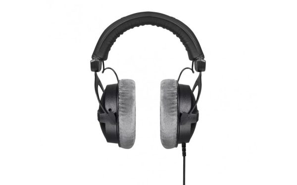 Beyerdynamic DT 770 PRO 250 ohm Closed-back Studio Mixing Headphones - Image 3
