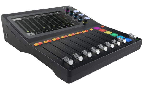 Mackie DLZ Creator 12-channel Digital Mixer - Image 2